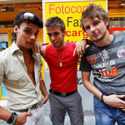 Álex Barahona, junto a unos amigos en "El Gordo"