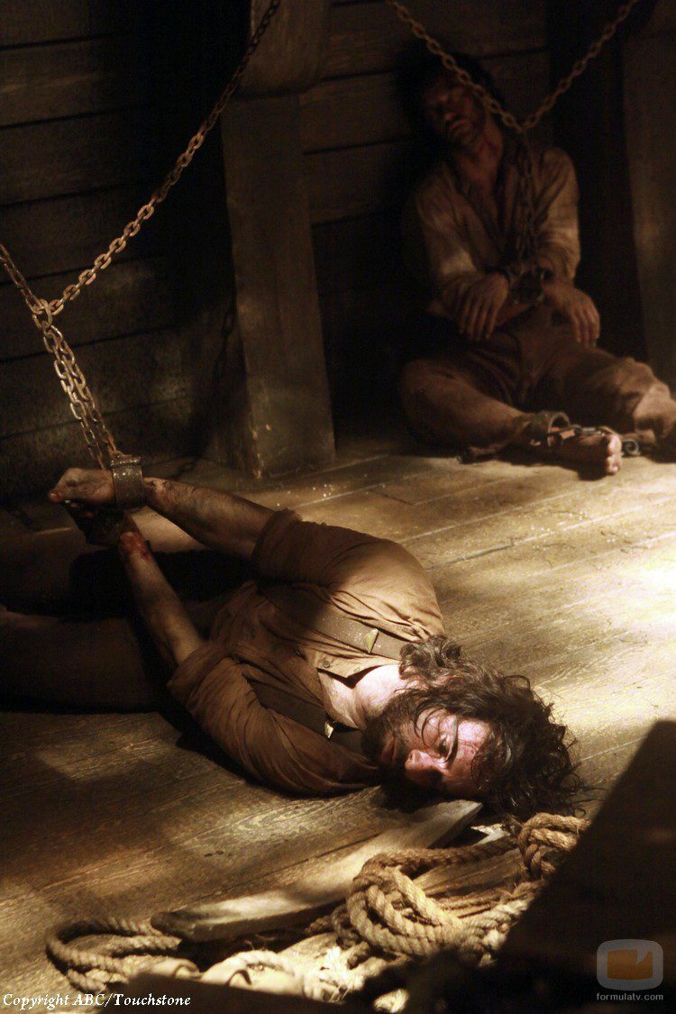 Richard Alpert desmayado en Black Rock