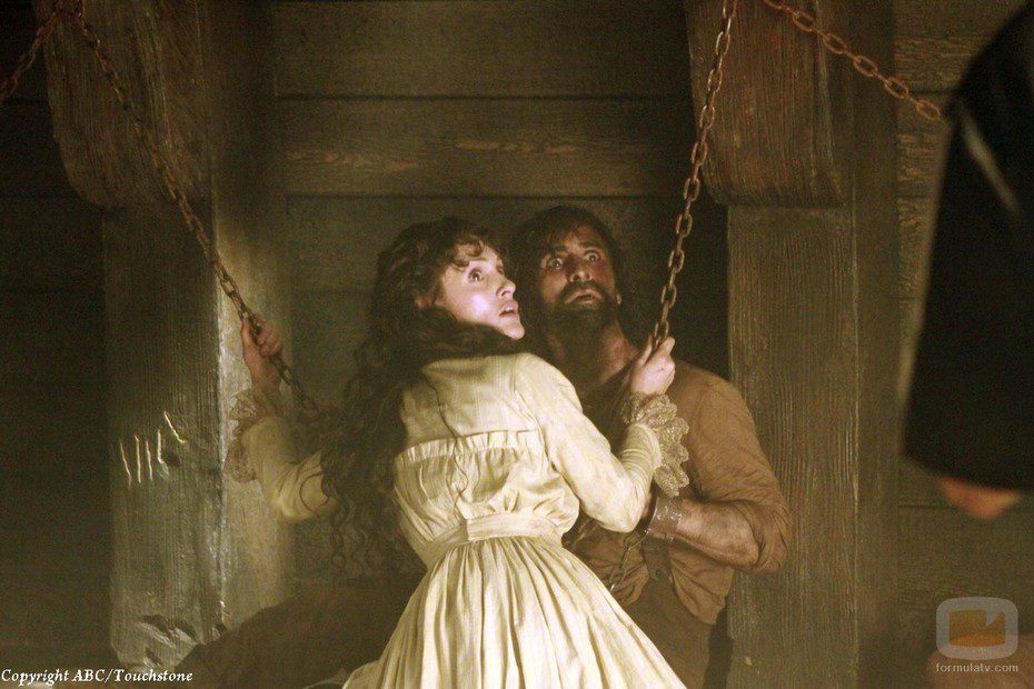 El Humo Negro visita a Isabella y Ricardo