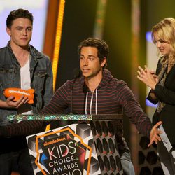 Zachary Levi en los Kids Choice Awards 2010