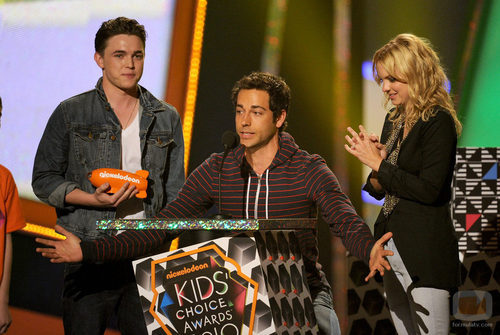 Zachary Levi en los Kids Choice Awards 2010