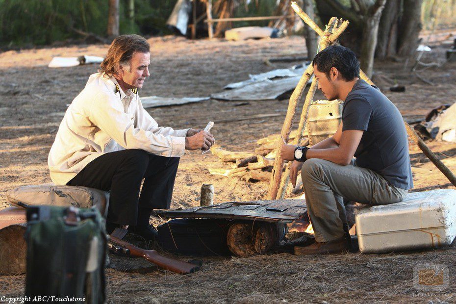 Jeff Fahey y Ken Leung en 'The Package'