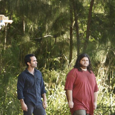 Richard Alpert y Hurley en 'El paquete'