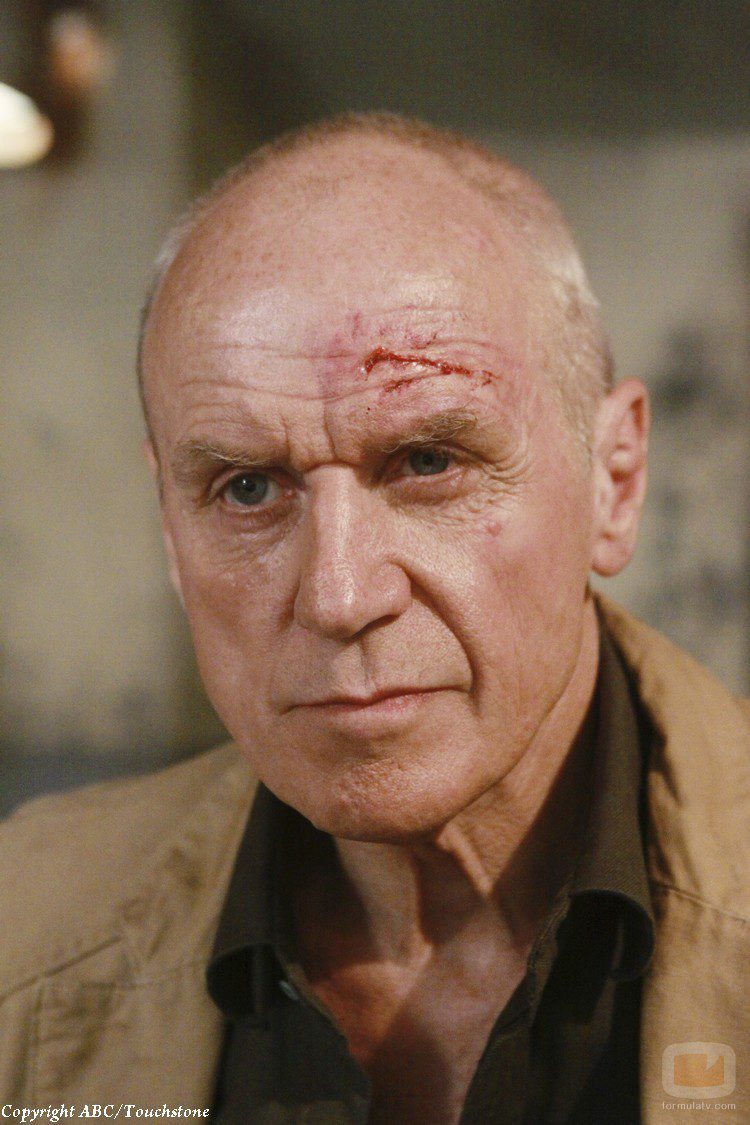 Charles Widmore en 'Happily Ever After'