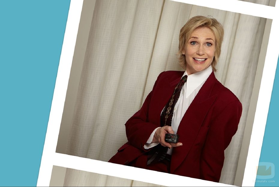 Jane Lynch sonriente