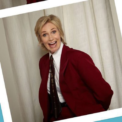 Jane Lynch feliz