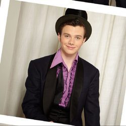 Chris Colfer sonriente