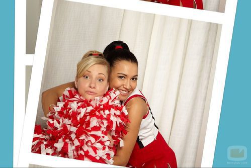 Naya Rivera abraza a Heather Morris