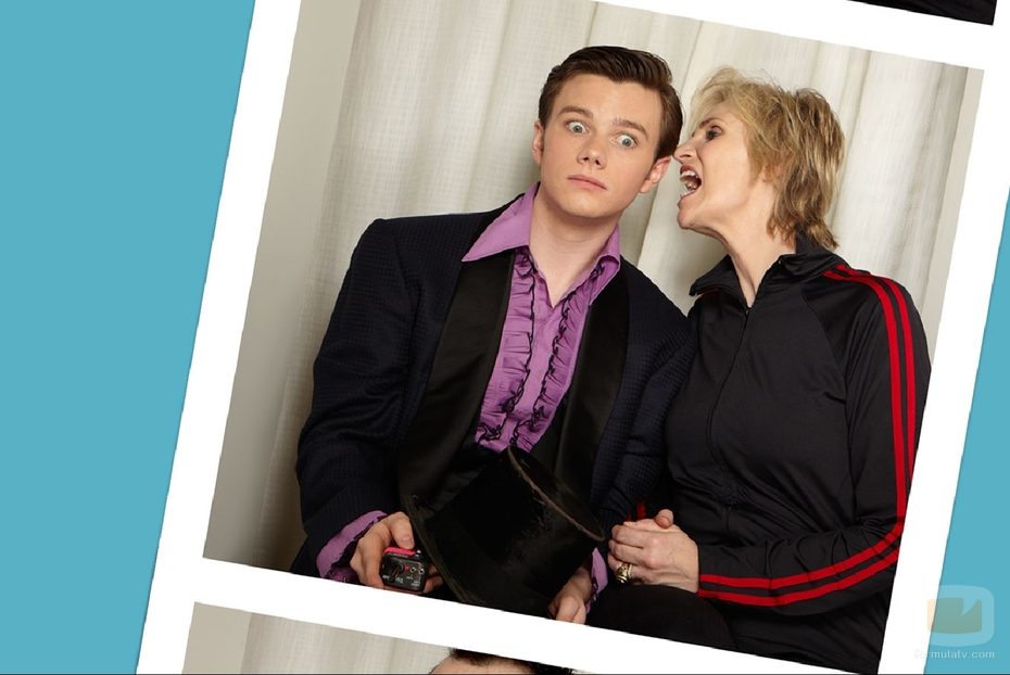 Chris Colfer, asustado por el grito de Jane Lynch