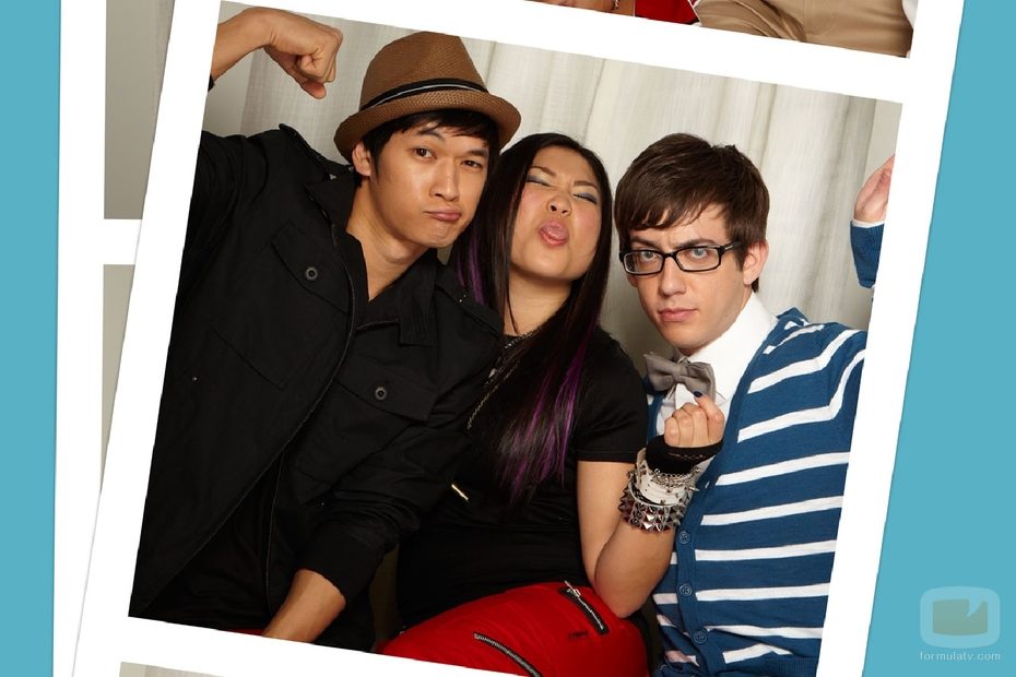 Harry Shum Jr., Jenna Ushkowitz y Kevin McHale en el fotomatón