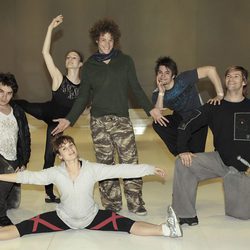 Daniel Diges con su cuerpo de baile