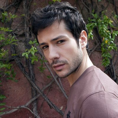 Alejandro Albarracín es Frank