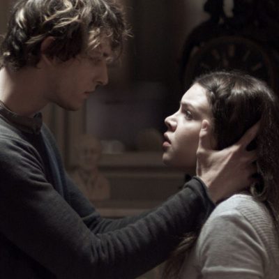 Nicolás Coronado y Lucía Martín Abello, vampiros en Antena 3