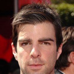 Zachary Quinto en la gala de los Emmy del año 2007