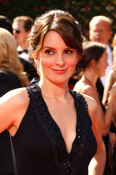 La actriz Tina Fey de '30 Rock' en la alfombra roja de los Emmy de 2007