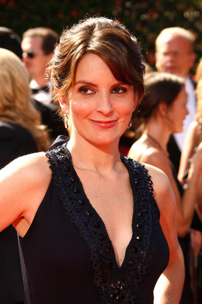 La actriz Tina Fey de '30 Rock' en la alfombra roja de los Emmy de 2007