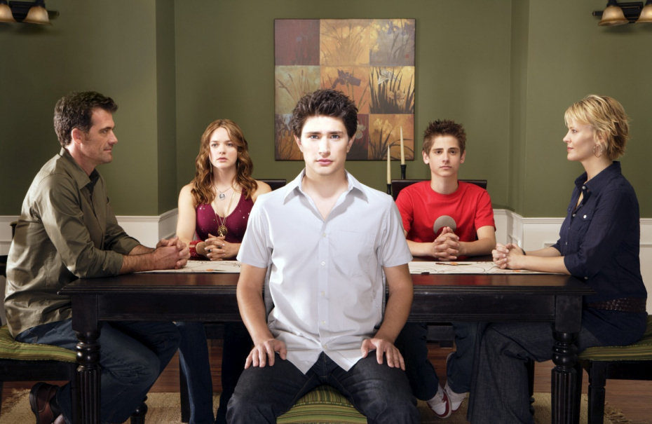 Matt Dallas con la familia Trager en 'Kyle XY'
