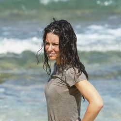 Evangeline Lilly en la playa