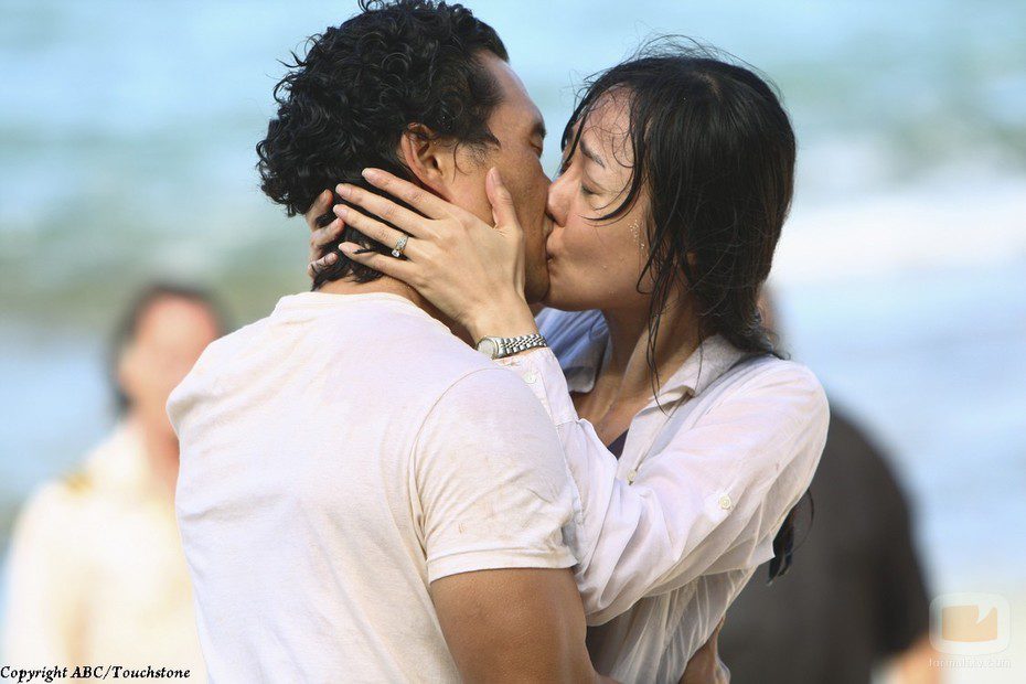 Sun y Jin se besan apasionadamente tras su reencuentro