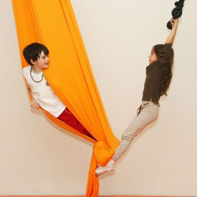 Clase de circo para Daniel y Priscilla