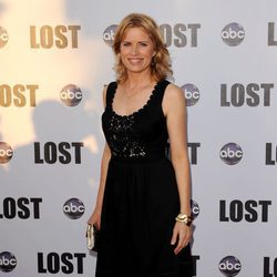 Kim Dickens en la fiesta final de 'Perdidos'