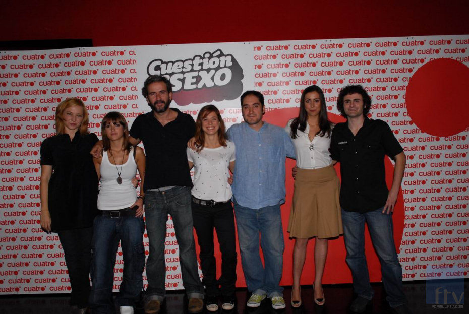 Los actores de 'Cuestión de sexo' asisten a la presentación de la serie