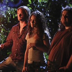 Kate, Sawyer y Hurley escuchan a Jacob