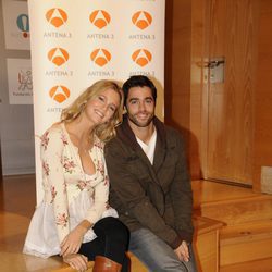 Liz Solari junto a Tomás de las Heras