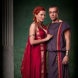 Lucy Lawless y John Hannah