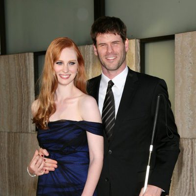 Deborah Ann Woll y su novio E.J. Scott
