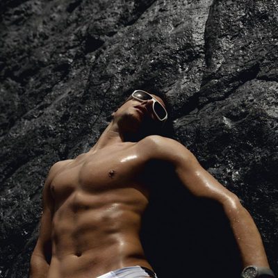 Roger Berruezo se desnuda para Shangay Style
