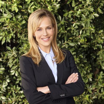 Julie Benz en 'No ordinary family'
