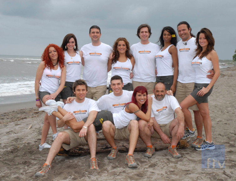 Foto grupal de los concursantes 'Supervivientes'