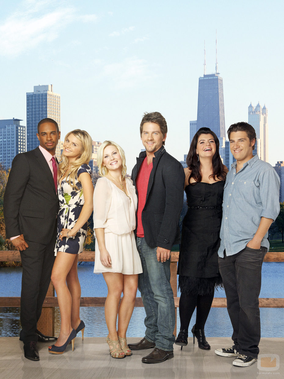 Los protagonistas de la ficción 'Happy endings'