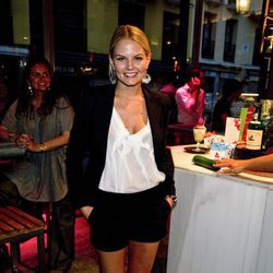 Jennifer Morrison, acompañando a Eva Longoria