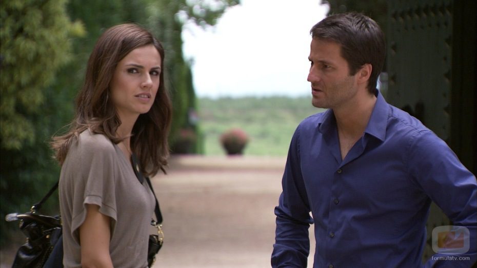 Norma habla con Fernando en 'Gavilanes'