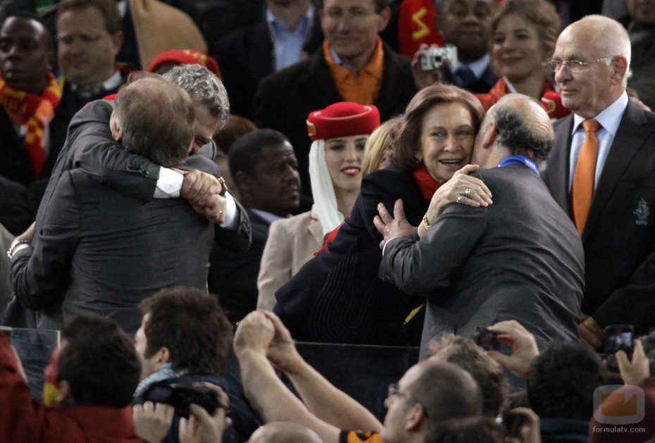 La Reina felicita a Vicente del Bosque