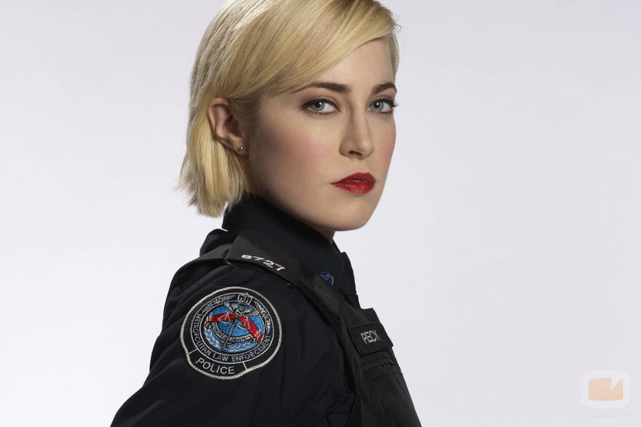 Charlotte Sullivan es Gail Peck