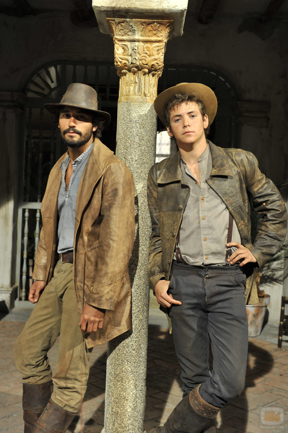 Los hermanos César y Román Bravo