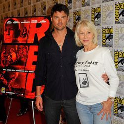 Karl Urban y Helen Mirren