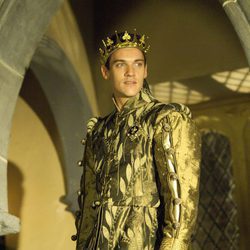 Jonathan Rhys Meyers es Enrique VIII