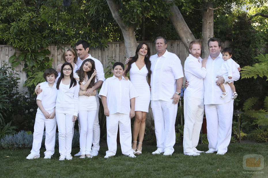 Los protagonistas de 'Modern Family' de blanco
