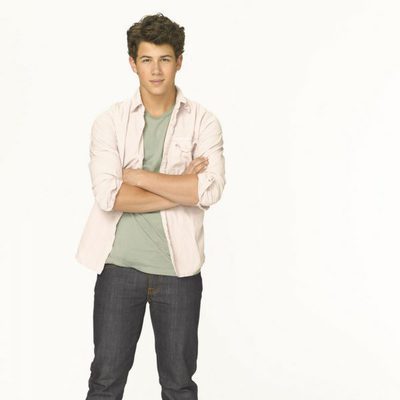 Nick Jonas es Nate