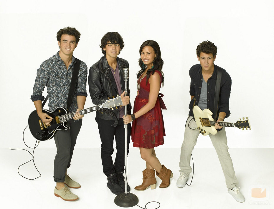 Los Jonas Brothers y Demi Lovato