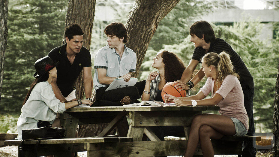 Parte del elenco de la TV movie 'Tormenta'