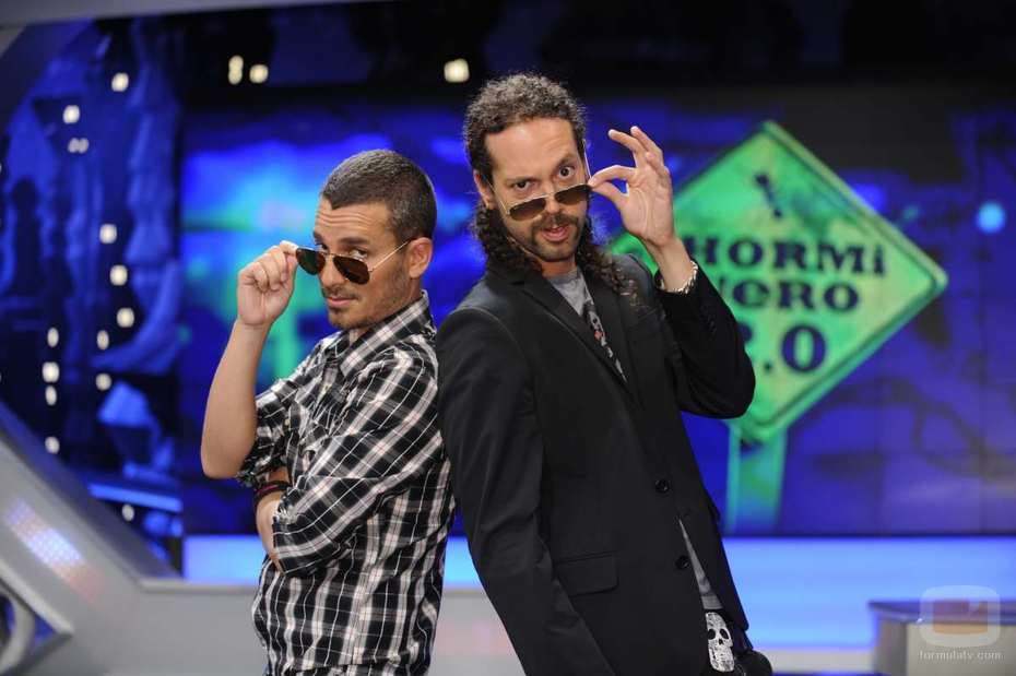 Juan y Damián con gafas de sol