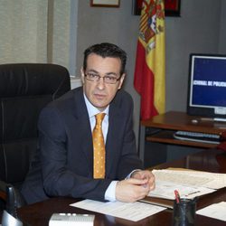 Jaime Pujol es Andrés Casqueiro en 'El comisario'