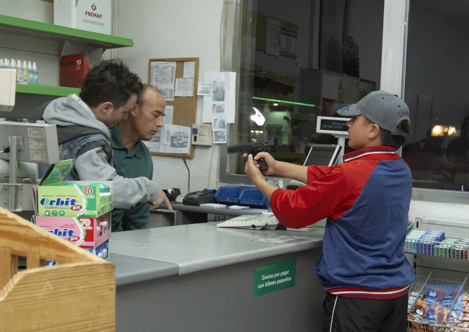 Atraco en 'El comisario'