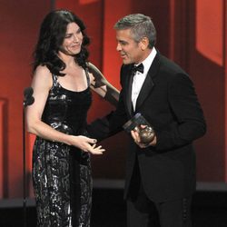 George Clooney y Julianna Margulies en los Emmy