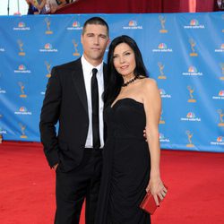 Matthew Fox y Margherita Ronchi en los Emmy